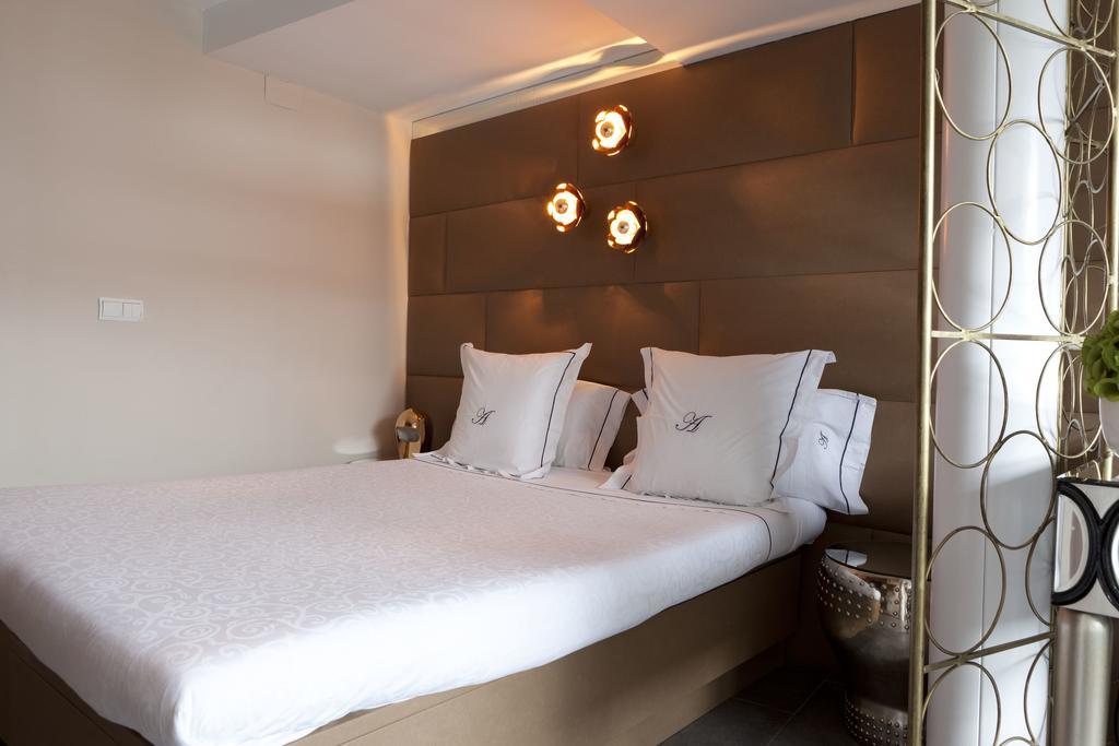 Madrid Central Gran Via Suites Bagian luar foto